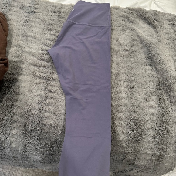 Lululemon crop aligns - Picture 3 of 4